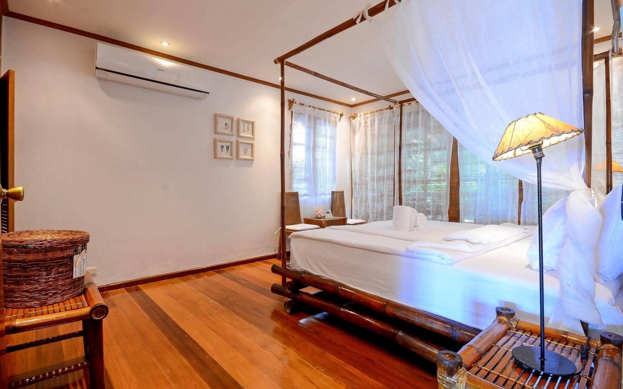 White Beach De Boracay Balabag  Экстерьер фото