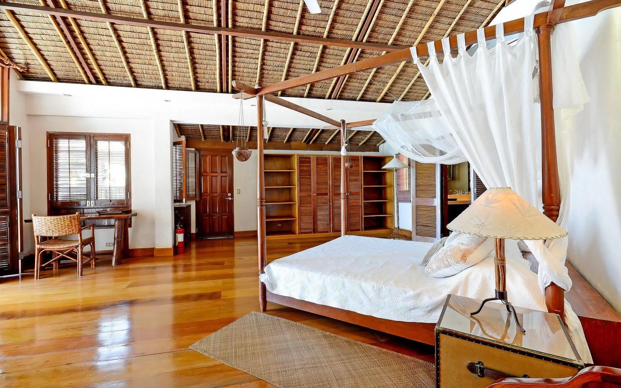 White Beach De Boracay Balabag  Экстерьер фото