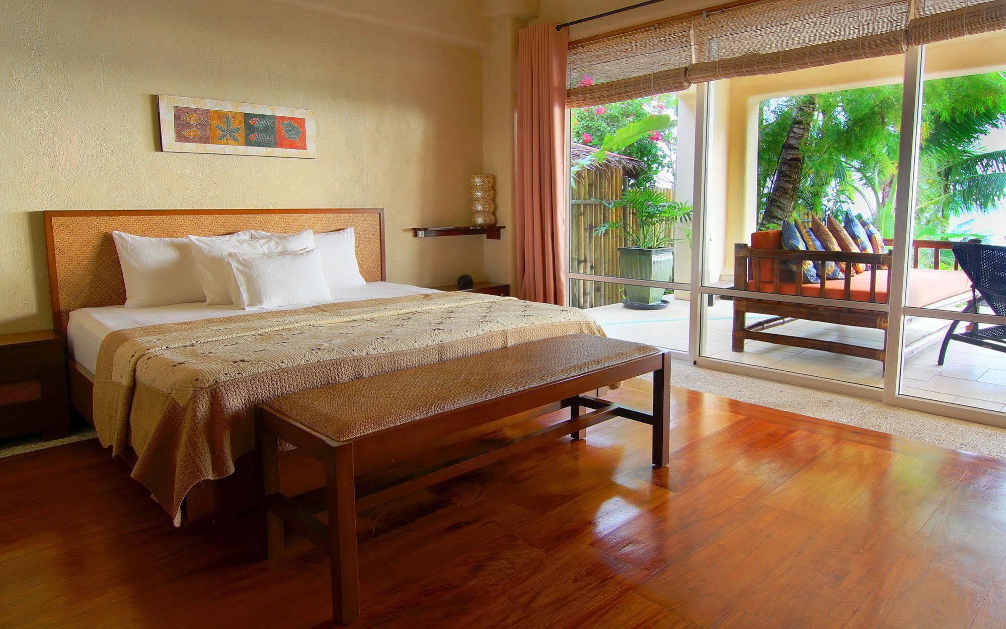 White Beach De Boracay Balabag  Экстерьер фото